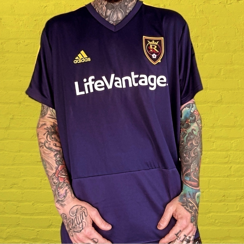 Real Salt Lake Adidas MLS Soccer Jersey
Navy blue red yellow white 
 XXL 25x32